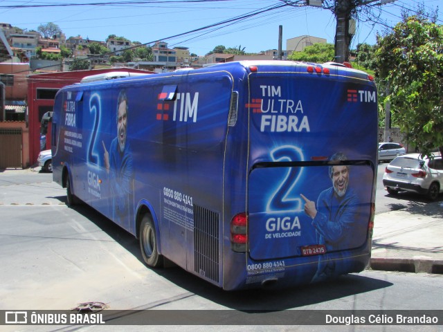 Ônibus Particulares 2435 na cidade de Belo Horizonte, Minas Gerais, Brasil, por Douglas Célio Brandao. Número da foto: #11993217.