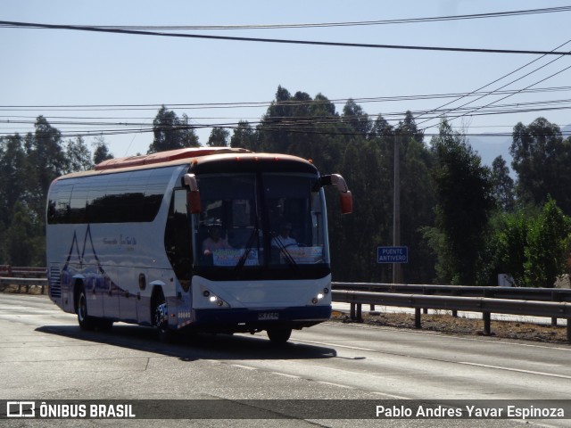 Turismo Entre Lagos DKFY84 na cidade de San Fernando, Colchagua, Libertador General Bernardo O'Higgins, Chile, por Pablo Andres Yavar Espinoza. ID da foto: 11996085.