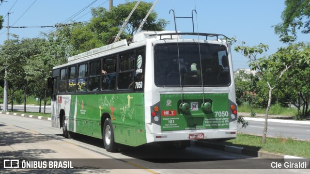 Next Mobilidade - ABC Sistema de Transporte 7050 na cidade de São Paulo, São Paulo, Brasil, por Cle Giraldi. ID da foto: 11998288.