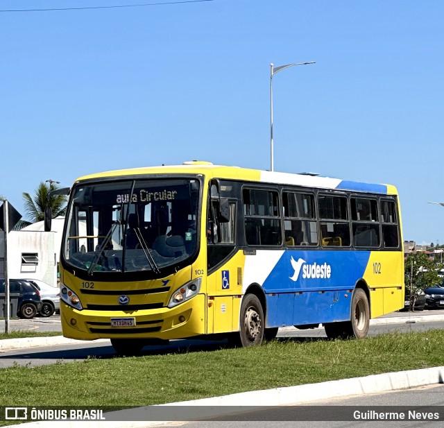 Viação Sudeste 102 na cidade de Marataízes, Espírito Santo, Brasil, por Guilherme Neves. ID da foto: 12002093.