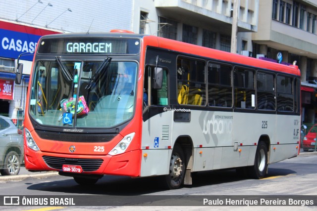 ANSAL - Auto Nossa Senhora de Aparecida 225 na cidade de Juiz de Fora, Minas Gerais, Brasil, por Paulo Henrique Pereira Borges. Número da foto: #12004296.