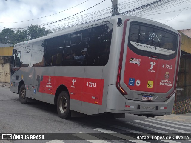 Pêssego Transportes 4 7213 na cidade de São Paulo, São Paulo, Brasil, por Rafael Lopes de Oliveira. Número da foto: #12005072.