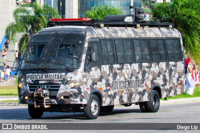Polícia Militar de Santa Catarina 2253 na cidade de Florianópolis, Santa Catarina, Brasil, por Diego Lip. Número da foto: #12065177.