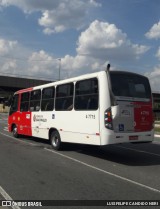 Pêssego Transportes 4 7715 na cidade de São Paulo, São Paulo, Brasil, por LUIS FELIPE CANDIDO NERI. Número da foto: #:id.