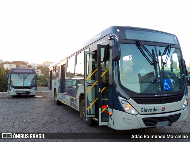 Salvadora Transportes > Transluciana 41XXX na cidade de Belo Horizonte, Minas Gerais, Brasil, por Adão Raimundo Marcelino. Número da foto: #12089034.
