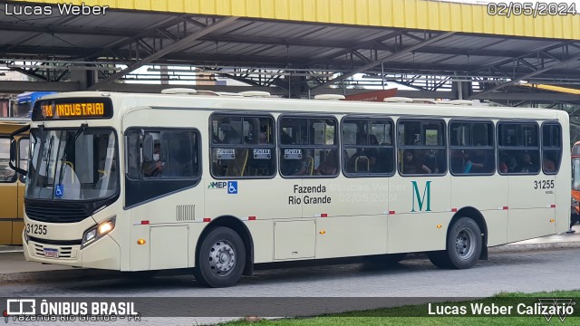 Viação Nobel 31255 na cidade de Fazenda Rio Grande, Paraná, Brasil, por Lucas Weber Calizario. Número da foto: #12090004.
