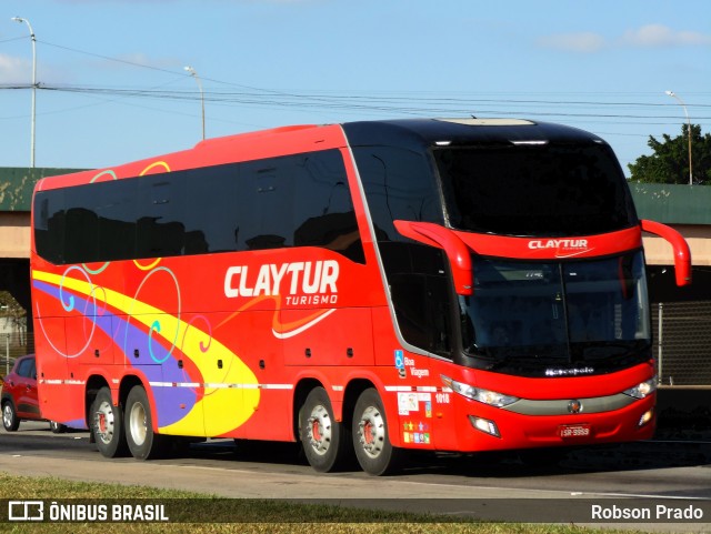 Claytur 1018 na cidade de São José dos Campos, São Paulo, Brasil, por Robson Prado. Número da foto: #12091111.