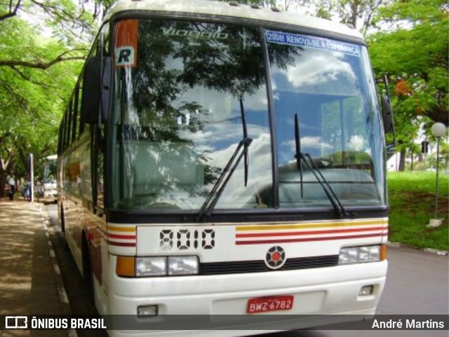 Auto Ônibus Macacari 8010 na cidade de Jaú, São Paulo, Brasil, por André Martins. Número da foto: #12089989.