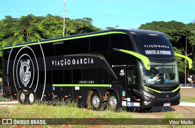 Viação Garcia 98070 na cidade de Maringá, Paraná, Brasil, por Vitor Mello. Número da foto: #12090991.