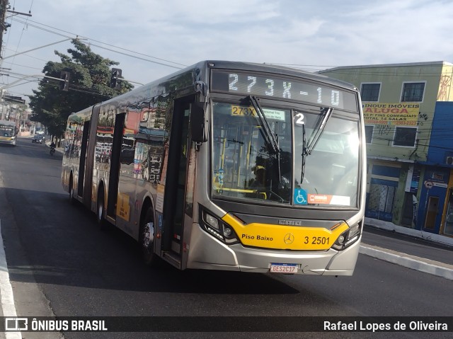 Viação Metrópole Paulista - Zona Leste 3 2501 na cidade de São Paulo, São Paulo, Brasil, por Rafael Lopes de Oliveira. Número da foto: #12094107.
