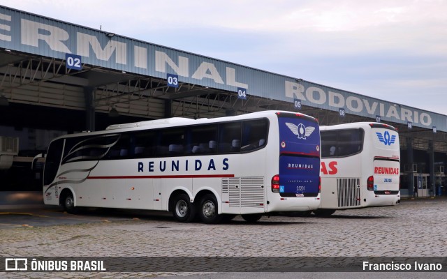 Reunidas Transportes Coletivos 25231 na cidade de Balneário Camboriú, Santa Catarina, Brasil, por Francisco Ivano. Número da foto: #12093914.