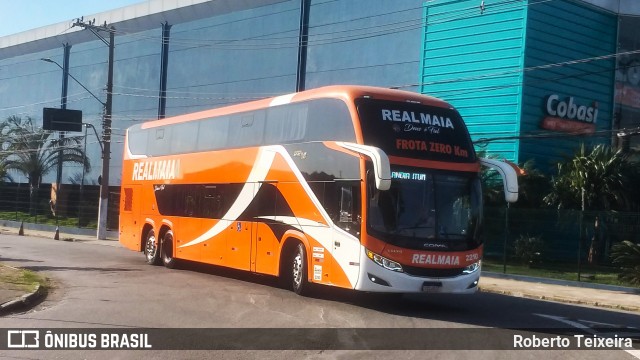 RealMaia Turismo e Cargas 2210 na cidade de São Paulo, São Paulo, Brasil, por Roberto Teixeira. Número da foto: #12092888.