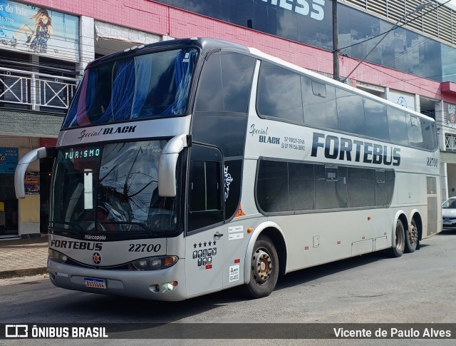 ForteBus Turismo 22700 na cidade de Divinópolis, Minas Gerais, Brasil, por Vicente de Paulo Alves. Número da foto: #12095056.