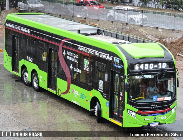 Viação Campo Belo 7 1042 na cidade de São Paulo, São Paulo, Brasil, por Luciano Ferreira da Silva. Número da foto: #12095660.