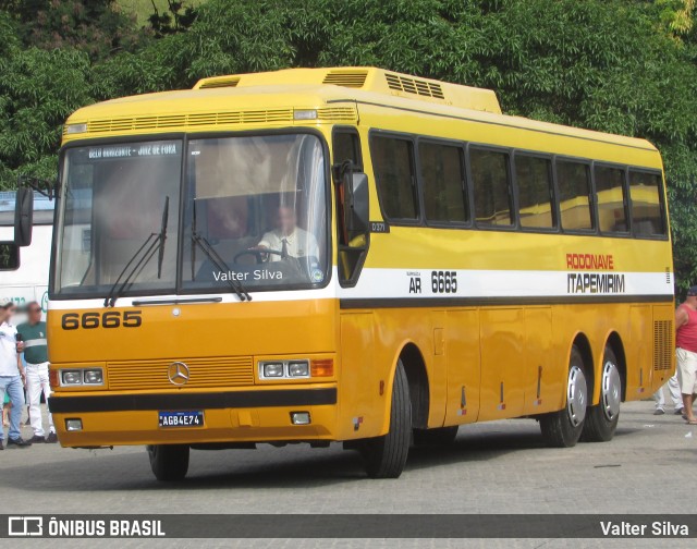 Ônibus Particulares 6665 na cidade de Juiz de Fora, Minas Gerais, Brasil, por Valter Silva. Número da foto: #12094930.