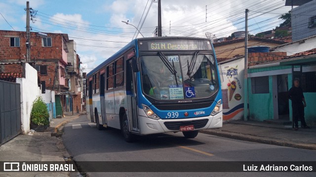 Consórcio Recife 939 na cidade de Recife, Pernambuco, Brasil, por Luiz Adriano Carlos. Número da foto: #12095414.