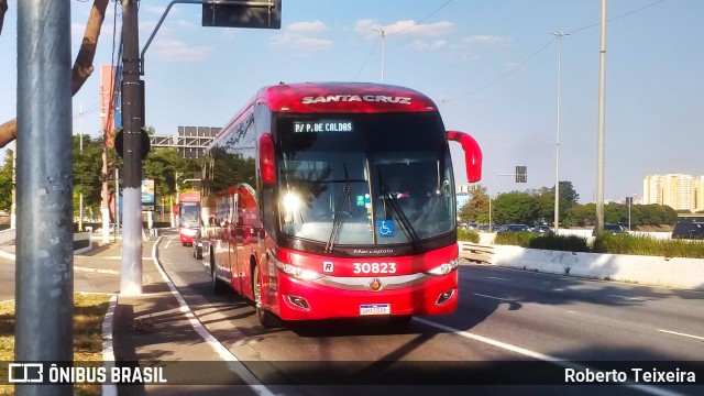 Viação Santa Cruz 30823 na cidade de São Paulo, São Paulo, Brasil, por Roberto Teixeira. Número da foto: #12098068.