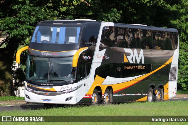 RM Viagens Turismo e Locação - Ricardo e Moab Viagens e Turismo 6000 na cidade de Leopoldina, Minas Gerais, Brasil, por Rodrigo Barraza. Número da foto: #12097643.