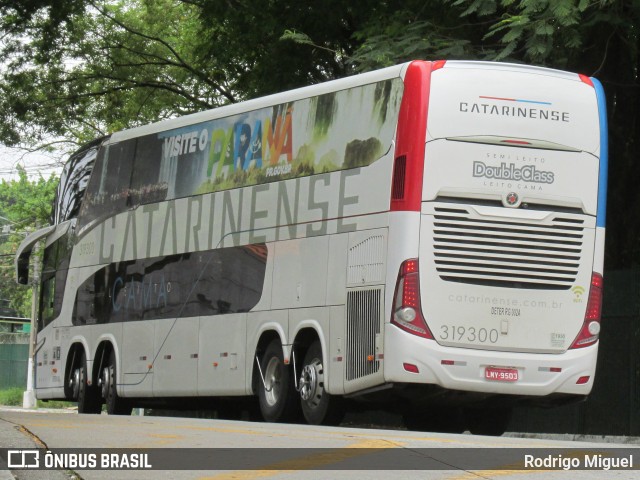 Auto Viação Catarinense 319300 na cidade de São Paulo, São Paulo, Brasil, por Rodrigo Miguel. Número da foto: #12098281.
