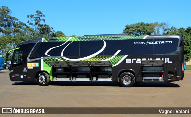 Brasil Sul Linhas Rodoviárias 3701 na cidade de Foz do Iguaçu, Paraná, Brasil, por Vagner Valani. Número da foto: #12098525.
