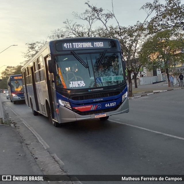 Viação Jacareí 44.857 na cidade de Arujá, São Paulo, Brasil, por Matheus Ferreira de Campos. Número da foto: #12101466.