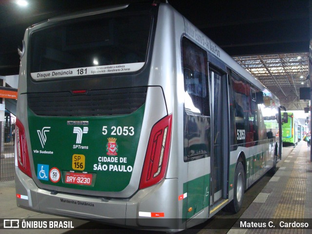 Via Sudeste Transportes S.A. 5 2053 na cidade de São Paulo, São Paulo, Brasil, por Mateus C.  Cardoso. Número da foto: #12101184.