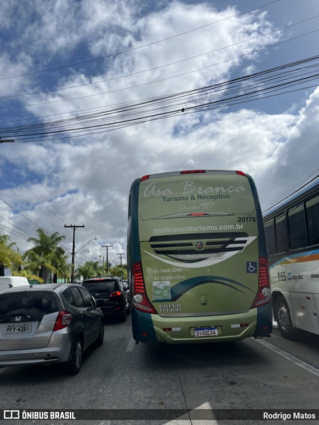 Asa Branca Turismo 20178 na cidade de Recife, Pernambuco, Brasil, por Rodrigo Matos. Número da foto: #12100024.
