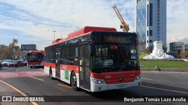 Buses Vule 2060 na cidade de Providencia, Santiago, Metropolitana de Santiago, Chile, por Benjamín Tomás Lazo Acuña. Número da foto: #12100910.
