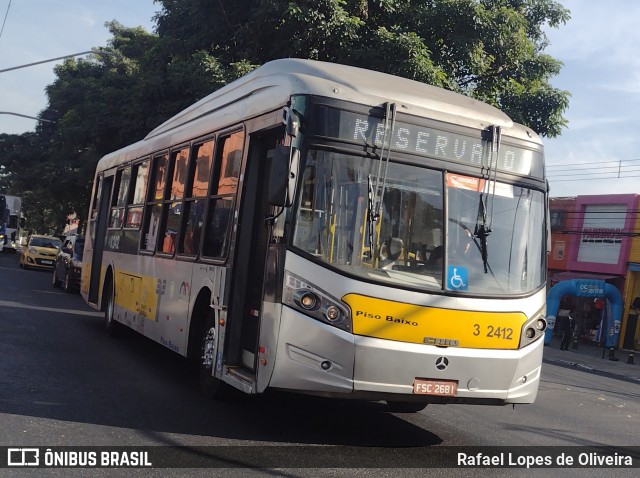 Viação Metrópole Paulista - Zona Leste 3 2412 na cidade de São Paulo, São Paulo, Brasil, por Rafael Lopes de Oliveira. Número da foto: #12101770.