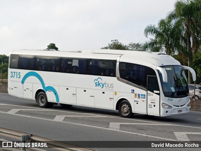 SkyBus Network 3715 na cidade de Cotia, São Paulo, Brasil, por David Macedo Rocha. Número da foto: #12102314.