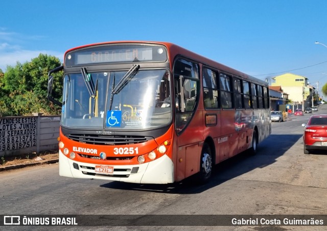 Expresso Luziense > Territorial Com. Part. e Empreendimentos 30251 na cidade de Santa Luzia, Minas Gerais, Brasil, por Gabriel Costa Guimarães. Número da foto: #12104287.