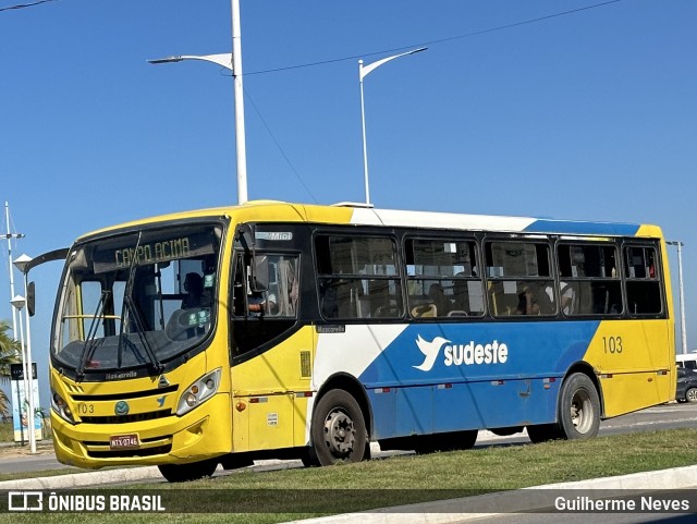 Viação Sudeste 103 na cidade de Marataízes, Espírito Santo, Brasil, por Guilherme Neves. Número da foto: #12106135.