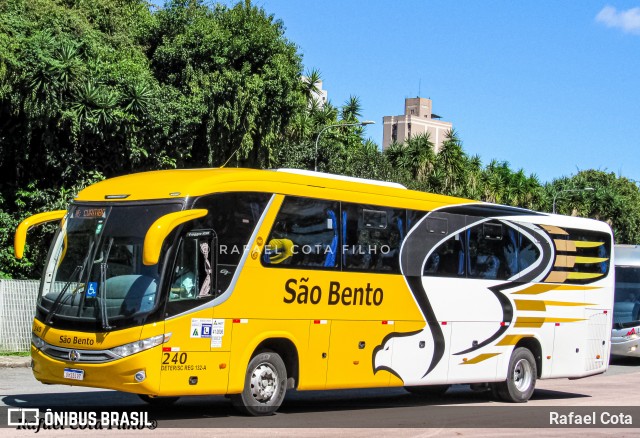 Expresso São Bento 240 na cidade de Curitiba, Paraná, Brasil, por Rafael Cota. Número da foto: #12108801.