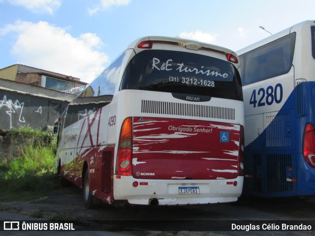 R&E Turismo 4290 na cidade de Belo Horizonte, Minas Gerais, Brasil, por Douglas Célio Brandao. Número da foto: #12108630.