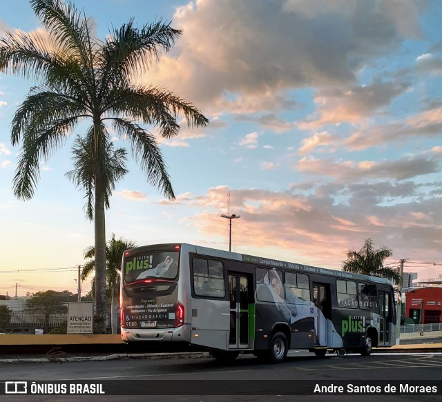 Viação Garcia 91180 na cidade de Londrina, Paraná, Brasil, por Andre Santos de Moraes. Número da foto: #12108974.