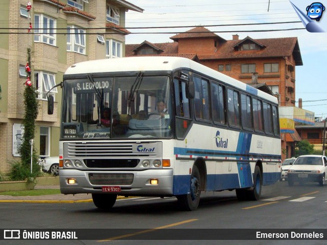 Citral Transporte e Turismo 1609 na cidade de Gramado, Rio Grande do Sul, Brasil, por Emerson Dorneles. Número da foto: #12109480.