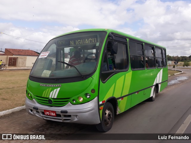 Ônibus Particulares 1064 na cidade de Pilar, Alagoas, Brasil, por Luiz Fernando. Número da foto: #12113198.