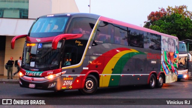 Autobuses Cruceña 2016 na cidade de Rio de Janeiro, Rio de Janeiro, Brasil, por Vinicius RJ. Número da foto: #12112475.