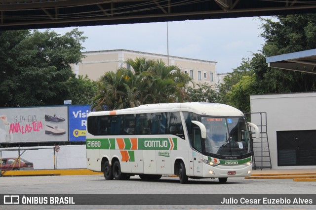 Empresa Gontijo de Transportes 21680 na cidade de Resende, Rio de Janeiro, Brasil, por Julio Cesar Euzebio Alves. Número da foto: #12112007.