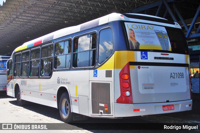 Translitorânea Turística A21098 na cidade de Rio de Janeiro, Rio de Janeiro, Brasil, por Rodrigo Miguel. Número da foto: #12112617.
