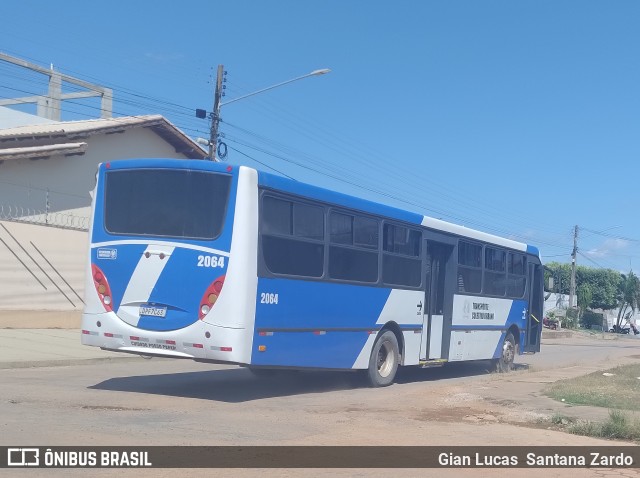 Transvida Transporte Coletivo 2064 na cidade de Ji-Paraná, Rondônia, Brasil, por Gian Lucas  Santana Zardo. Número da foto: #12117320.