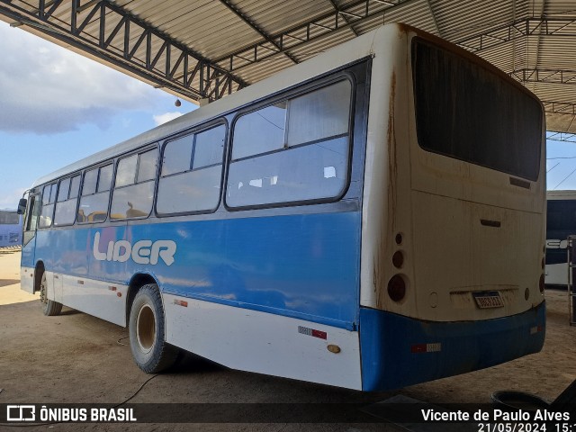 Líder Turismo 13 na cidade de Santo Antônio do Monte, Minas Gerais, Brasil, por Vicente de Paulo Alves. Número da foto: #12117951.