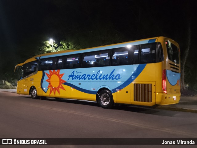 Expresso Amarelinho 360 na cidade de Serra Negra, São Paulo, Brasil, por Jonas Miranda. Número da foto: #12116921.