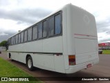 Ônibus Particulares 8763 na cidade de Cascavel, Paraná, Brasil, por Alexandre M.  Sanches. Número da foto: #12117537.