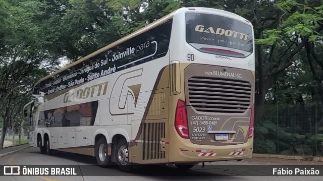 Auto Viação Gadotti 5023 na cidade de São Paulo, São Paulo, Brasil, por Fábio Paixão. Número da foto: #12120979.