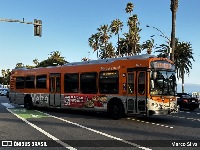 LACMTA - Los Angeles County Metropolitan Transportation Authority 8577 na cidade de Santa Monica, California, Estados Unidos, por Marco Silva. Número da foto: #12120053.