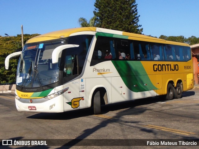 Empresa Gontijo de Transportes 19300 na cidade de Três Corações, Minas Gerais, Brasil, por Fábio Mateus Tibúrcio. Número da foto: #12119428.