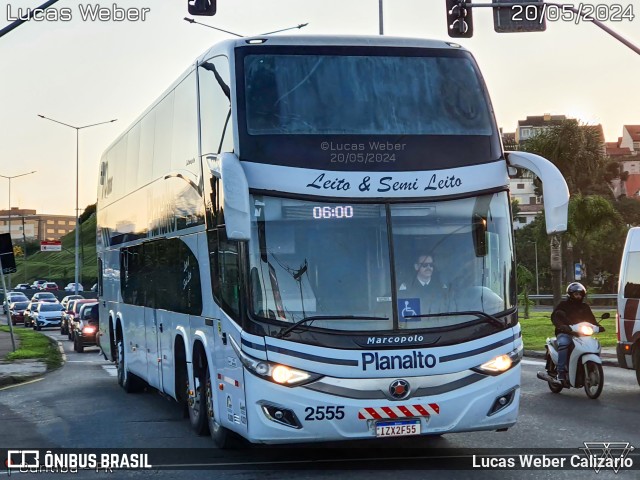 Planalto Transportes 2555 na cidade de Curitiba, Paraná, Brasil, por Lucas Weber Calizario. Número da foto: #12119292.