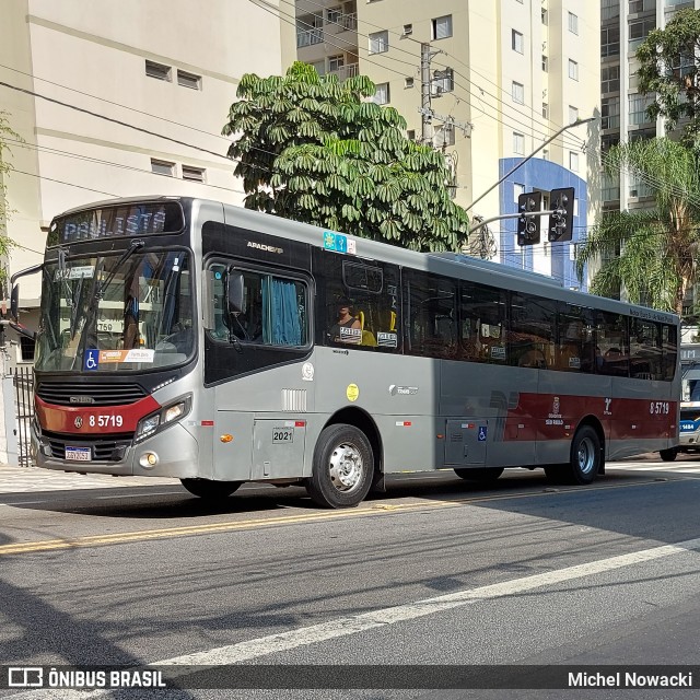 Auto Viação Transcap >> Auto Bless Transportes 8 5719 na cidade de São Paulo, São Paulo, Brasil, por Michel Nowacki. Número da foto: #12122817.