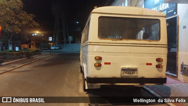 Ônibus Particulares 0833 na cidade de São Mateus, Espírito Santo, Brasil, por Wellington  da Silva Felix. Número da foto: #12122270.
